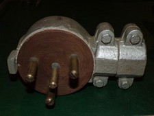 Ancienne grosse prise