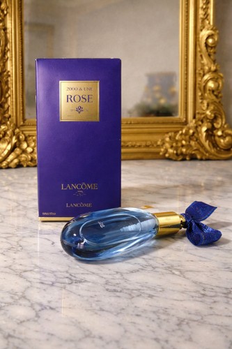 2000 une rose - et,