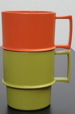 Set of 2 Cups Tupperware