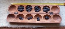 Awalé jeu artisanal africain en bois sculpté - Sénégal - 48 graines  41,4 CM