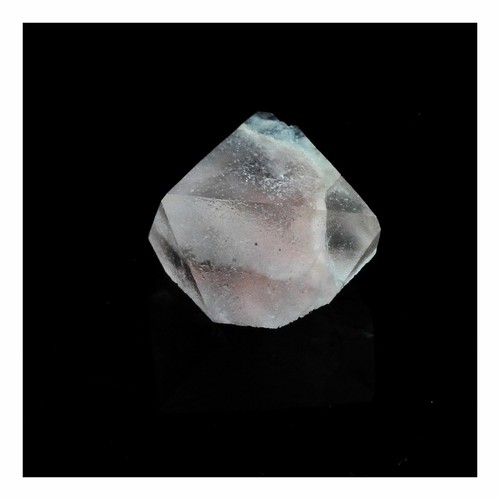 Fluorite rose ct - 4.90, ct.