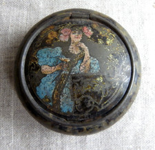 ANCIENNE BOÎTE PUBLICITAIRE