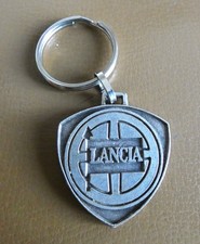 Ancien porte clé métal