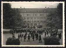 CPA Bruxelles, Pensionnat et Ecole normale 