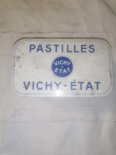 Ancienne boîte métal - en,