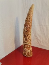 une imitation Défense éléphant en résine sculptée