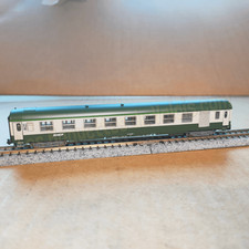 Voiture grandes lignes 2ᵉ classe « B10 » SNCF – N 1:160 – Ép V – Minitrix 18466