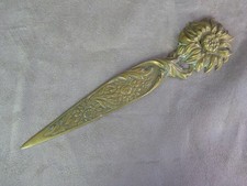 BEAU COUPE-PAPIER ancien, en bronze.