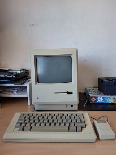 Macintosh 128 1984 - macintosh,