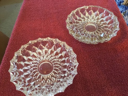 Heavy clear ashtrays - heavy,