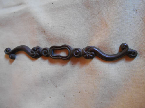 Ancienne ferrure laiton pour