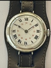 Montre 8 days/ 8jours -1925 - argent- modèle trench militaire
