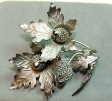 Broche Grande En Argent Mat