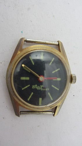Montre vintage mécanique - ,, ,