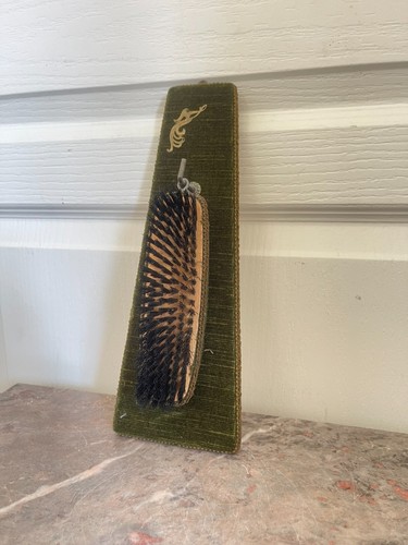 Ancien support mural - ancien, brosse