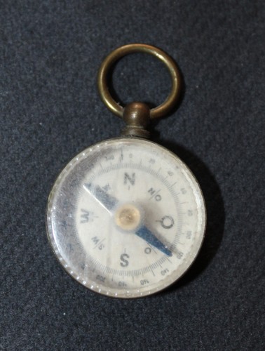 Boussole ancienne petite - boussole,