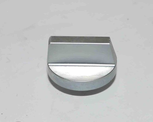 Bouton plastique platine