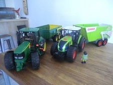 2 gros tracteurs +remorques & figurines playmobil Bruder Dickie made in Germany