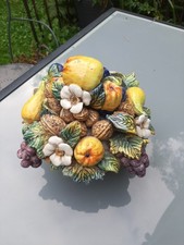 corbeille de fruits en faience de malicorne emille tessier