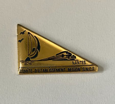 08 - Pin's TRAIN TGV NANTES COMITE D'ETABLISSEMENT REGION SNCF