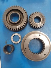 pignon avec synchro de 5e  boite vitesse BE1 peugeot  205 pignon 38x25