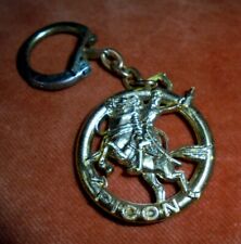 Porte-clés Key ring PICON Cavalier à cheval qui picole à la bouteille - Doré or
