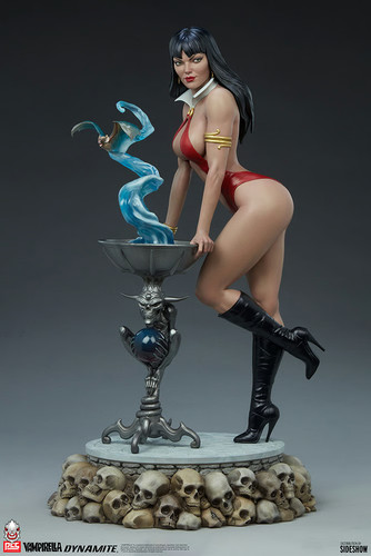 Vampirella scale statue - vampirella, 1:3