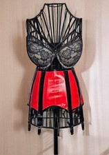 Gaine jarretière latex rouge