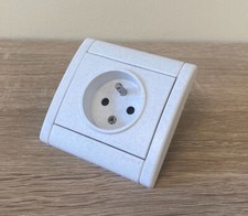 LEGRAND Sagane Prise 2P+T