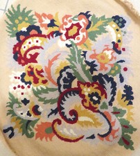 TAPISSERIE FLORALE MODERNISTE