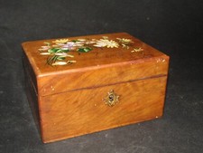 BOITE A BIJOUX en bois