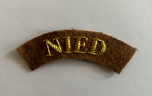 Reproduction insigne ligne - insigne,