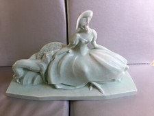 LEJAN - ceramique craquelée - Femme au levrier - longueur 51 cm - Art deco