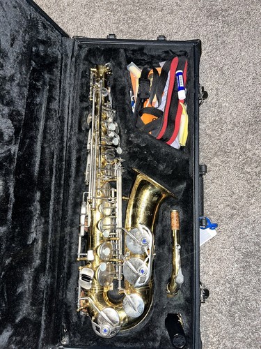 Alto saxophone - alto,