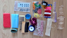 Lot MERCERIE ANCIENNE dentelles,biais, tresses, carte laine , agrafes, pression