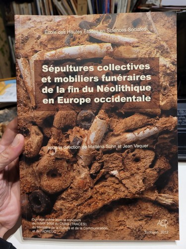 Sepultures collectives - sepultures,