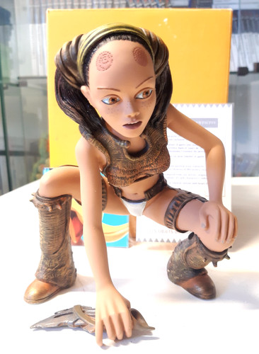 Démons merveilles statuette - &,