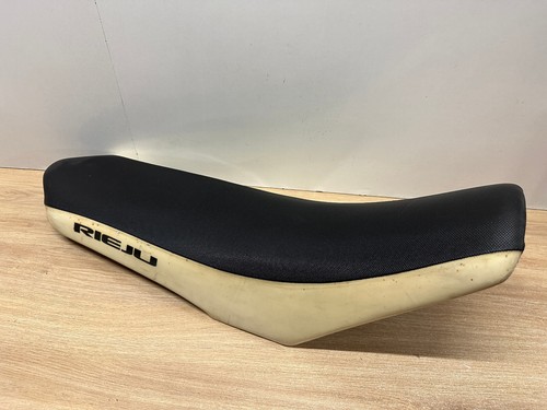 Une selle siege - une,