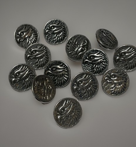 Lot anciens boutons - 18,