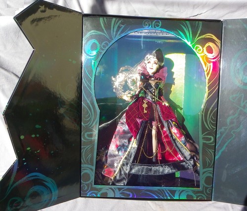 Lady tremaine poupée disney - lady,