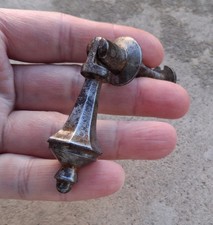 ANCIENNE POIGNÉE PENDELOQUES
