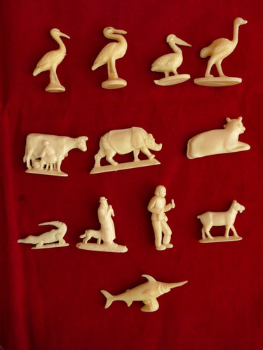Figurines publicitaires nadi - figurines,