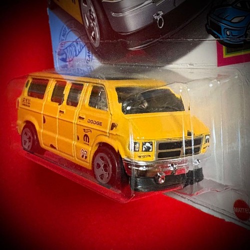 Mattel hot wheels dodge - hot,