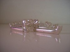 Suite de douze portes couteaux