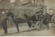 Carte Photo - PARIS - Taximètre de la Compagnie l'Urbaine avec son cocher