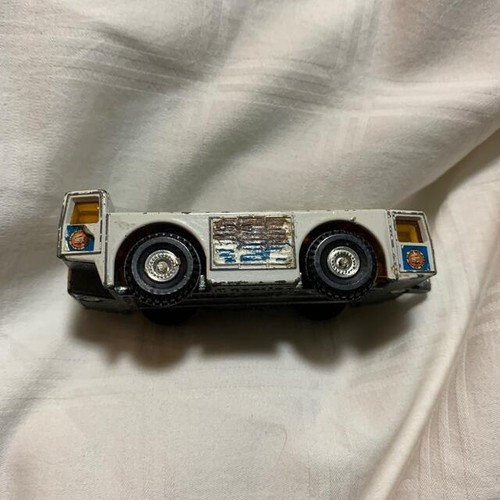 Tracteur remorquage tomica - tracteur,