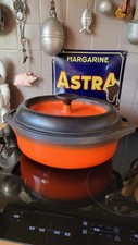 COCOTTE FONTE ÉMAILLÉE MARMITE ORANGE ET NOIR NOMAR STAUB