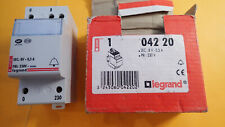 Legrand 04220 ou 4220 - Transformateur sonnerie sonnette In 230V Out 8v