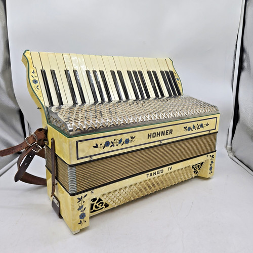 Vintage hohner tango piano - tango,