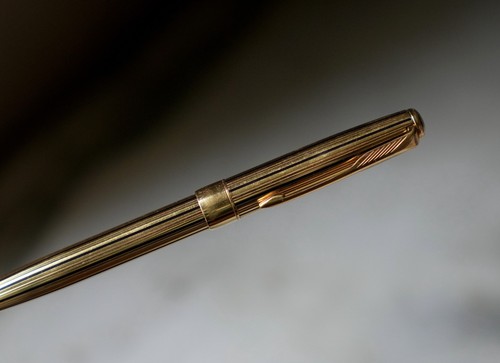 Magnifique stylo porte - stylo, porte-mines